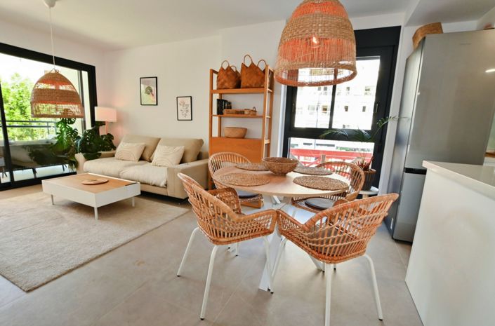 Image No.15-2 Bed Apartment for sale
