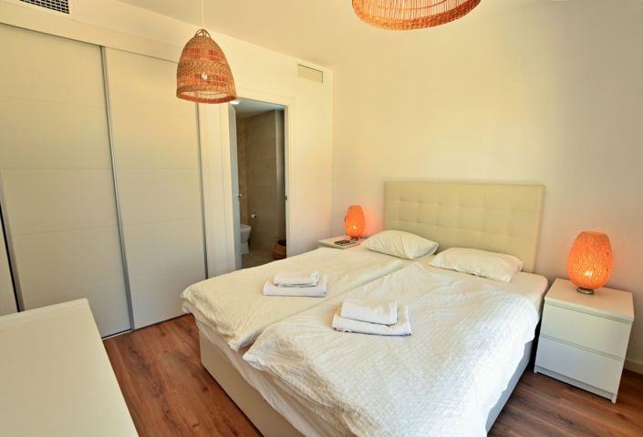 Image No.21-2 Bed Apartment for sale