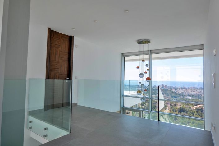 Image No.37-4 Bed Villa for sale