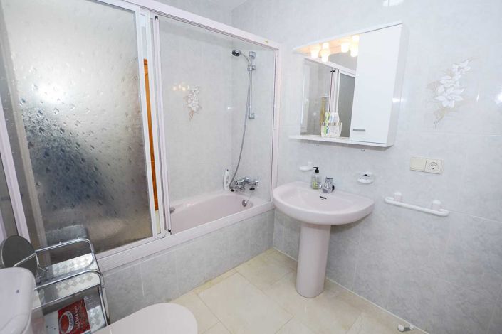 Image No.40-7 Bed Villa for sale