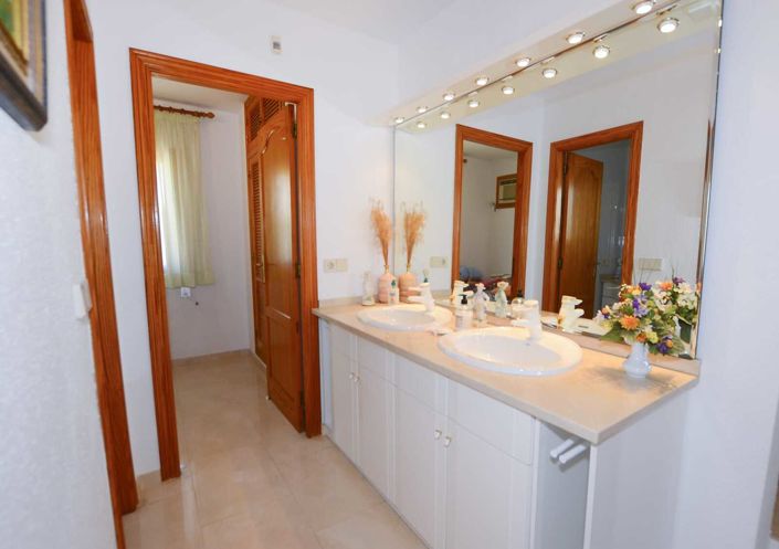 Image No.45-7 Bed Villa for sale