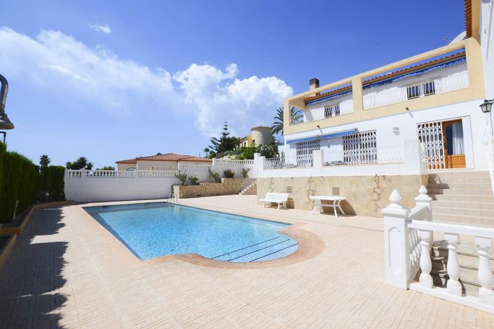 Image No.7-7 Bed Villa for sale