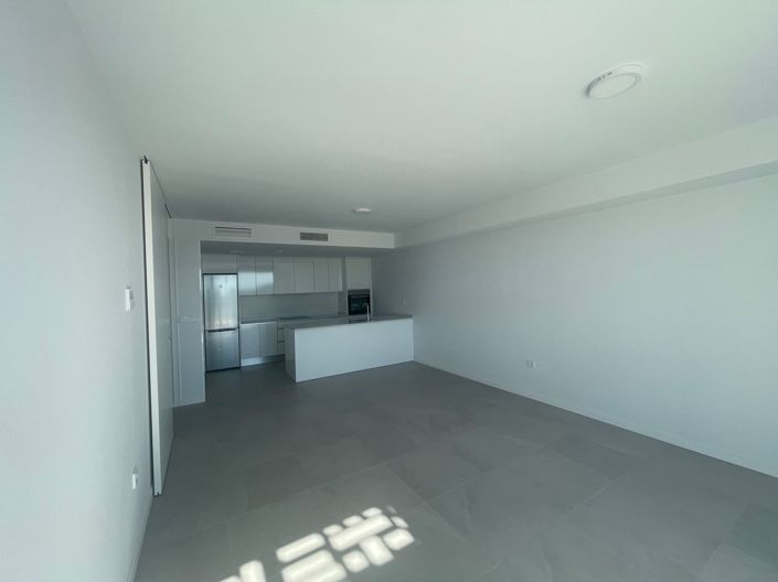 Image No.18-2 Bed Apartment for sale