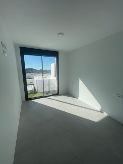 Image No.23-2 Bed Apartment for sale