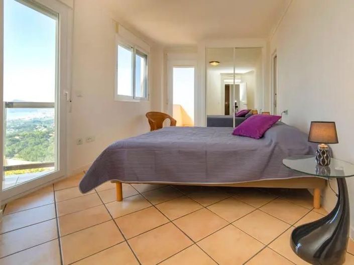 Image No.11-2 Bed Apartment for sale