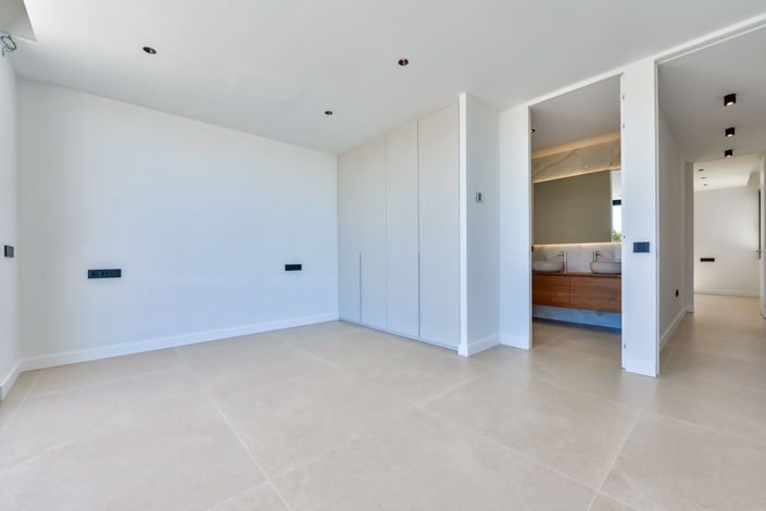 Image No.29-4 Bed Villa for sale