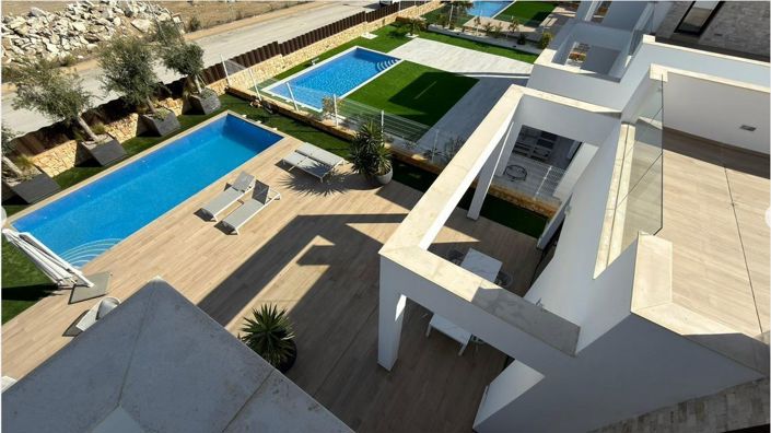 Image No.29-5 Bed Villa for sale