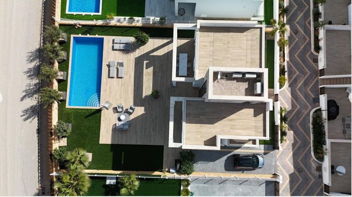Image No.34-5 Bed Villa for sale