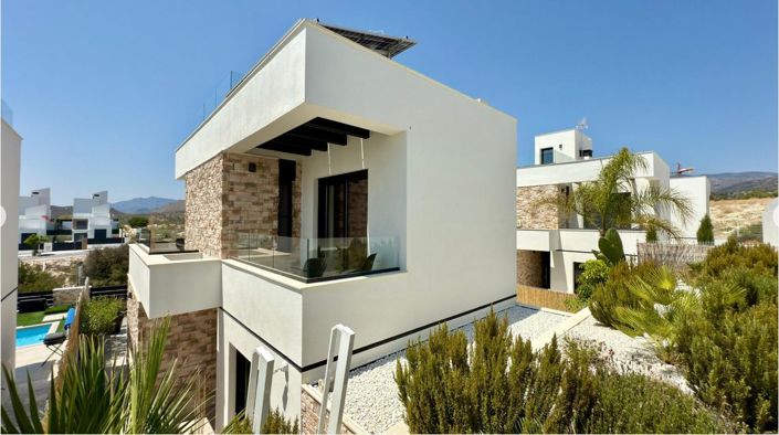 Image No.13-3 Bed Villa for sale