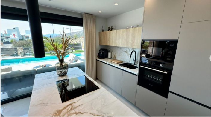 Image No.15-3 Bed Villa for sale