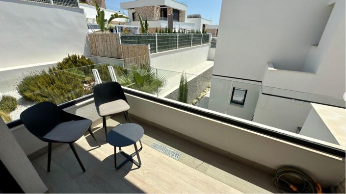Image No.42-3 Bed Villa for sale