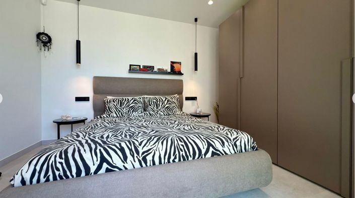 Image No.43-3 Bed Villa for sale