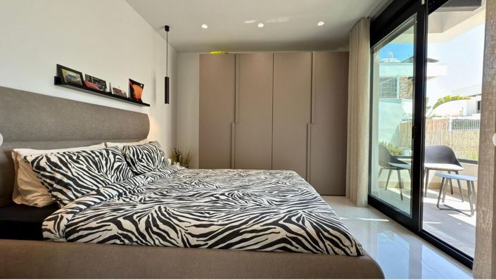 Image No.45-3 Bed Villa for sale