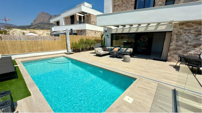 Image No.48-3 Bed Villa for sale