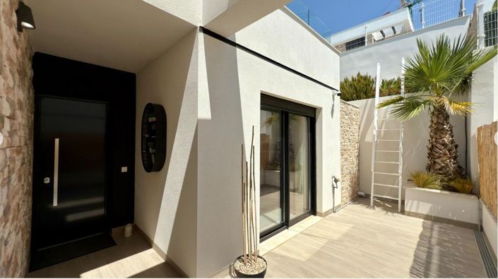 Image No.49-3 Bed Villa for sale