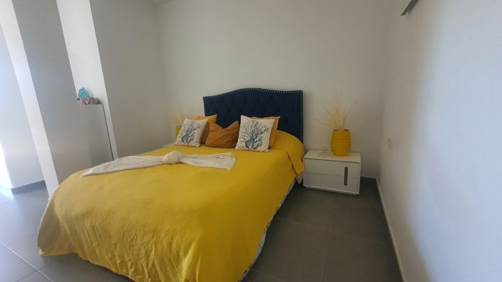 Image No.18-3 Bed Apartment for sale