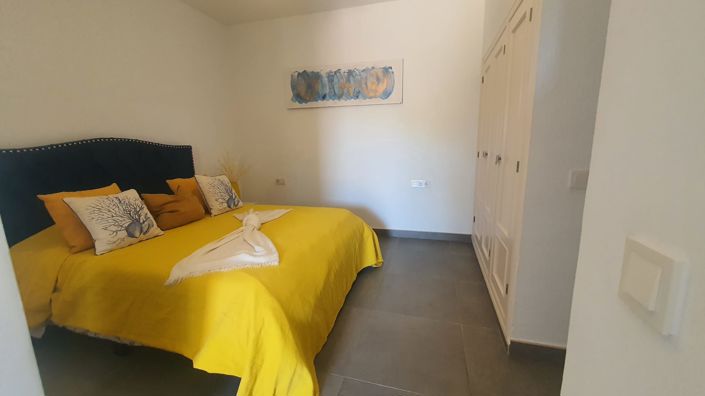 Image No.19-3 Bed Apartment for sale