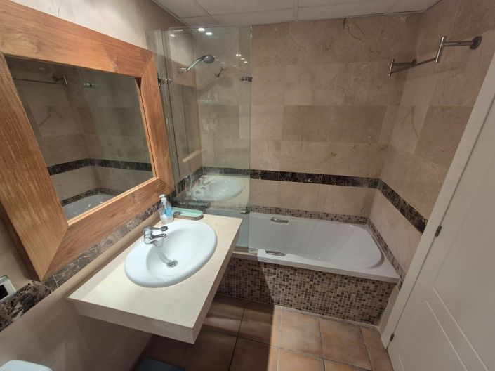 Image No.5-3 Bed Apartment for sale
