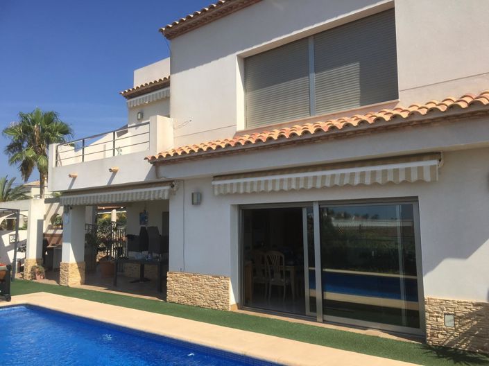 Image No.4-4 Bed Villa for sale