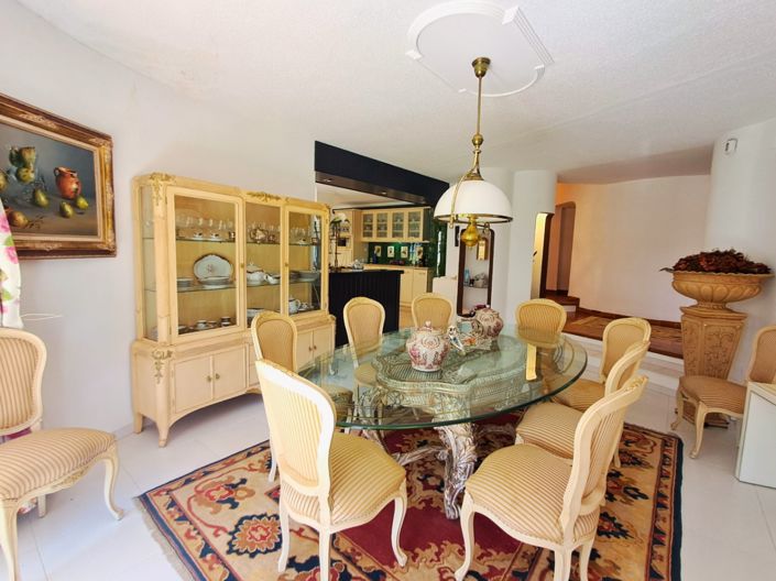 Image No.18-5 Bed Villa for sale