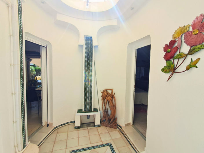 Image No.25-5 Bed Villa for sale