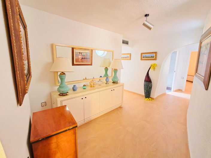 Image No.32-5 Bed Villa for sale