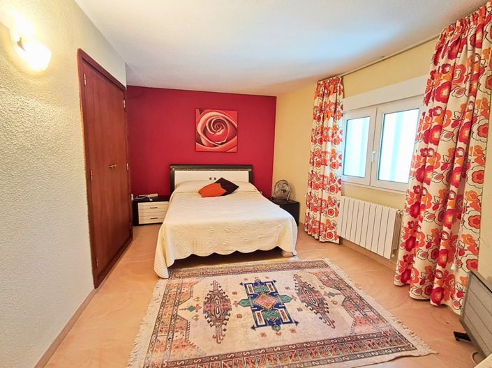 Image No.35-5 Bed Villa for sale