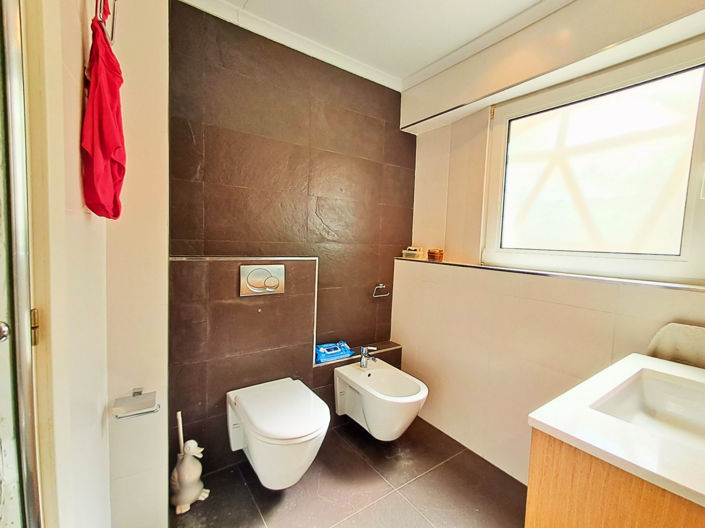 Image No.36-5 Bed Villa for sale
