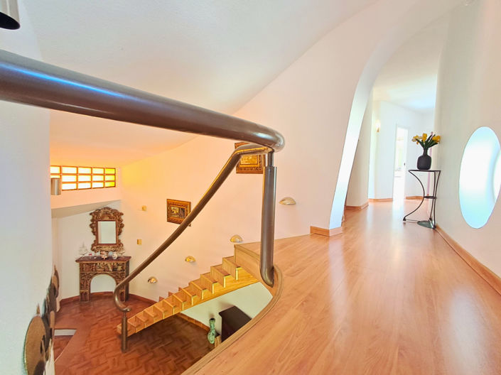 Image No.40-5 Bed Villa for sale