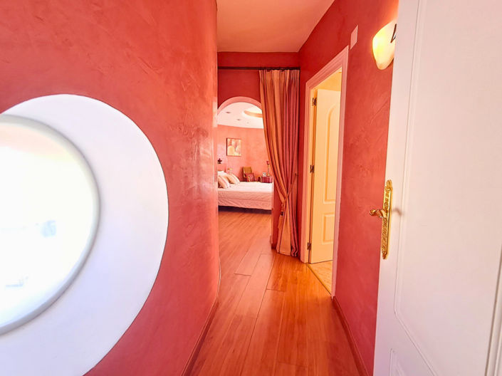 Image No.41-5 Bed Villa for sale