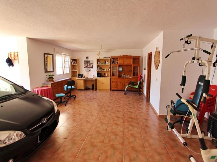 Image No.5-5 Bed Villa for sale