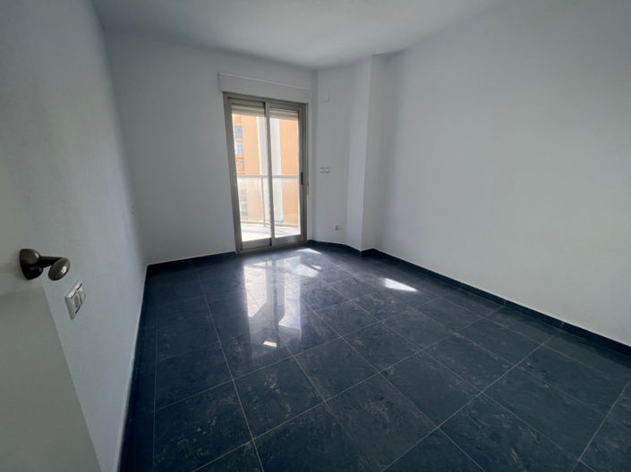 Image No.11-3 Bed Apartment for sale