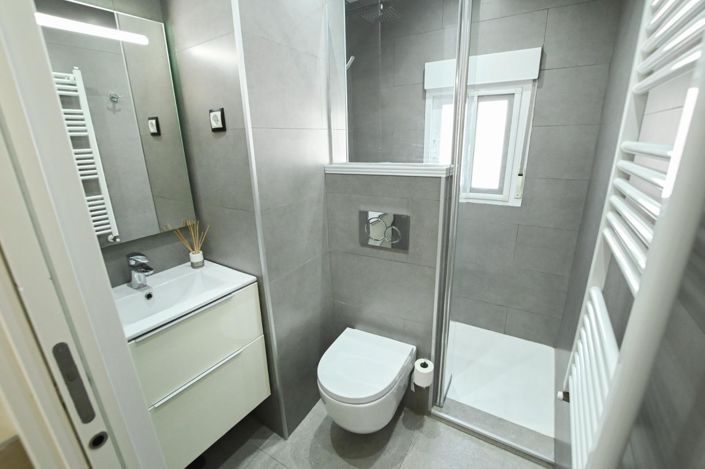 Image No.20-7 Bed Villa for sale