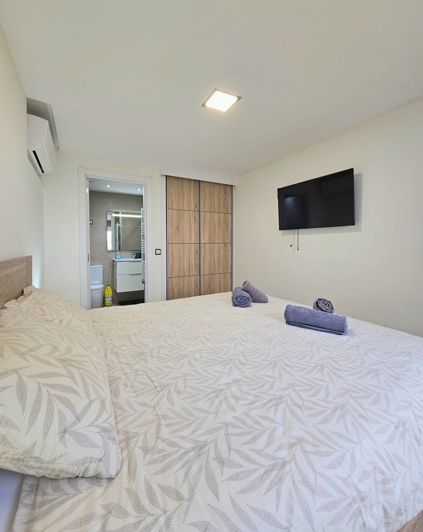 Image No.24-7 Bed Villa for sale