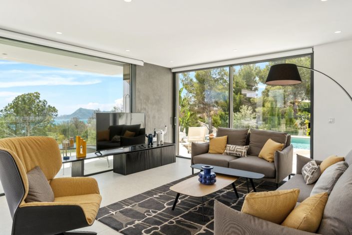 Image No.3-4 Bed Villa for sale