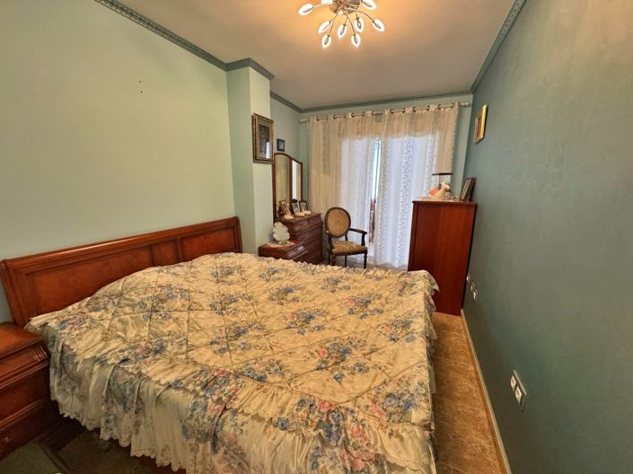 Image No.17-3 Bed Apartment for sale