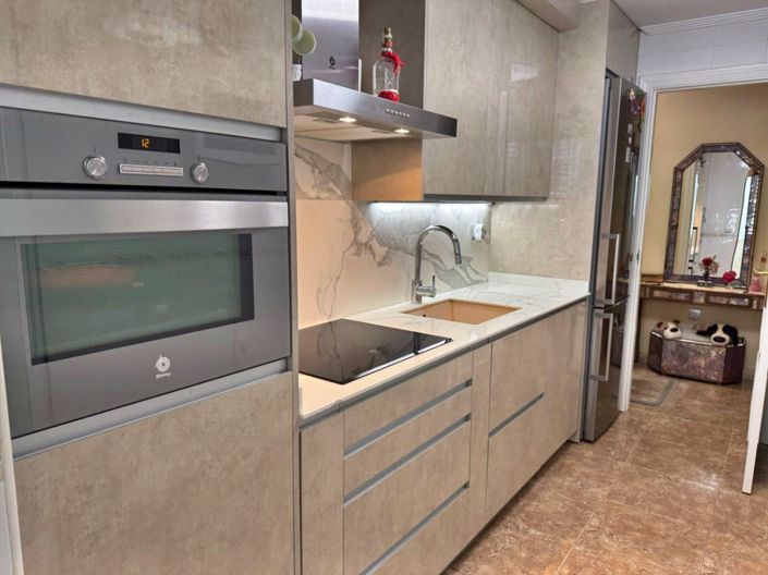 Image No.3-3 Bed Apartment for sale