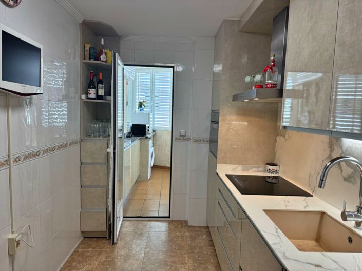 Image No.31-3 Bed Apartment for sale