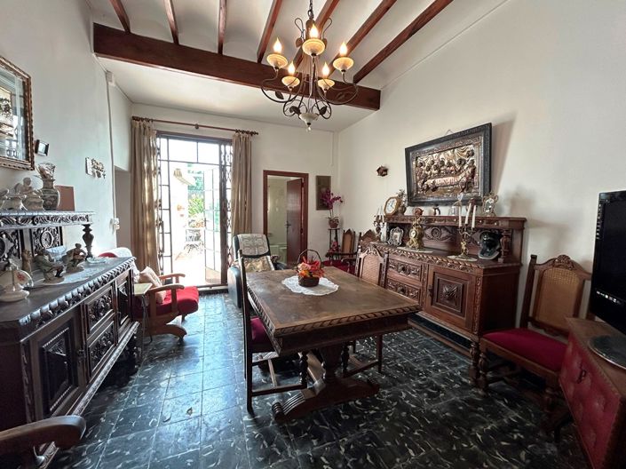 Image No.13-4 Bed Townhouse for sale