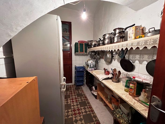 Image No.17-4 Bed Townhouse for sale