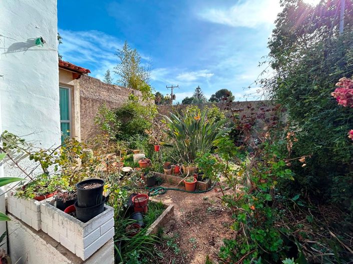 Image No.22-4 Bed Townhouse for sale