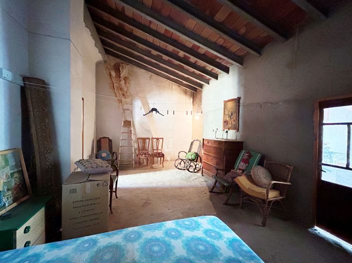 Image No.30-4 Bed Townhouse for sale