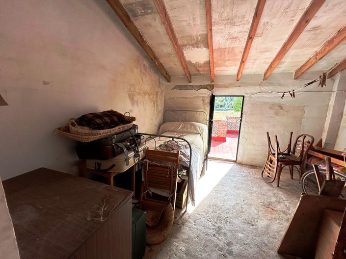 Image No.32-4 Bed Townhouse for sale