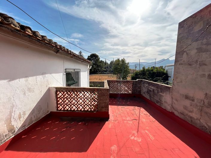 Image No.33-4 Bed Townhouse for sale