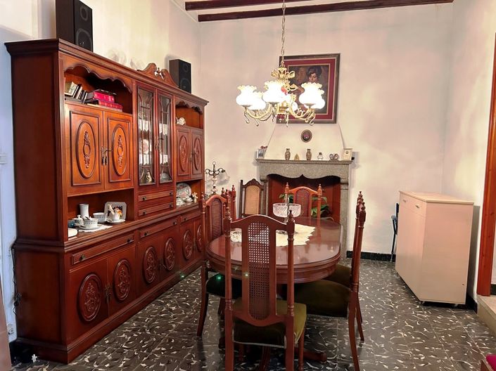 Image No.9-4 Bed Townhouse for sale