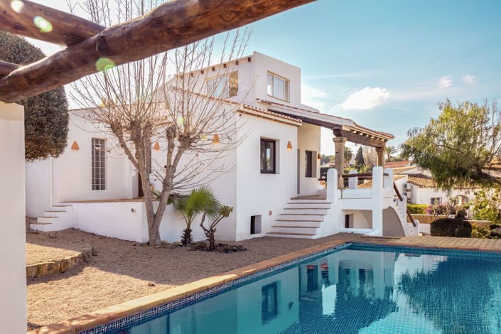 Image No.3-4 Bed Villa for sale