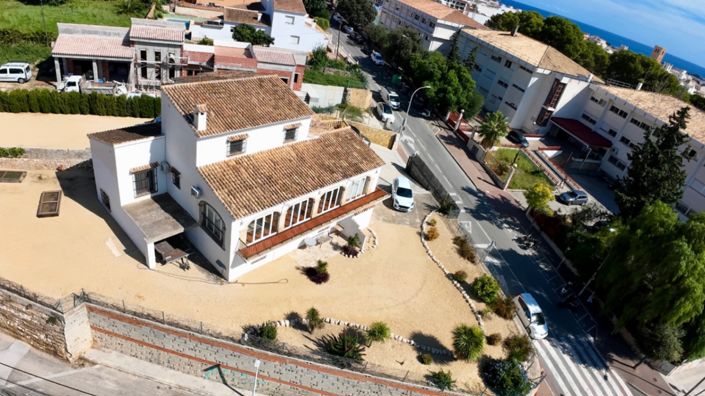 Image No.30-5 Bed Villa for sale