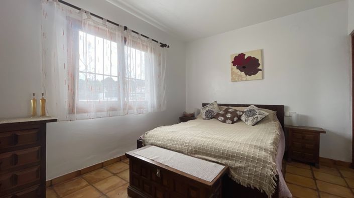 Image No.19-6 Bed Villa for sale
