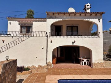 villaforsalemorairawalkingdistanceoutside15