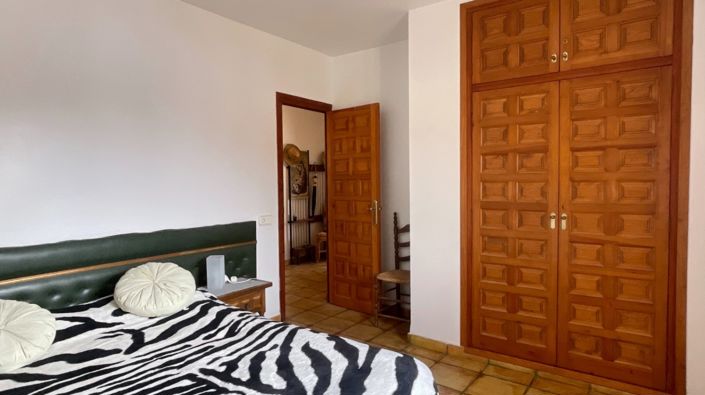 Image No.23-6 Bed Villa for sale